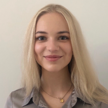 Полина Елистратова
