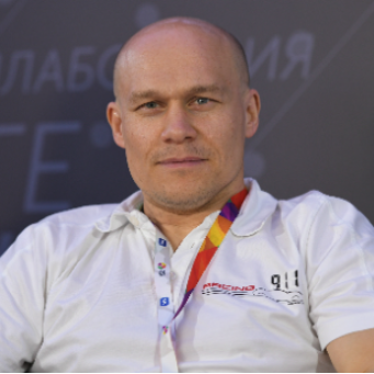 Юрий Ялов