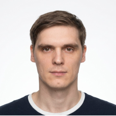 Алексей Овчаренко