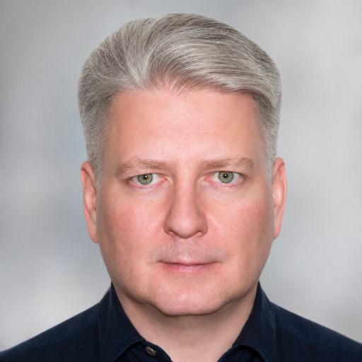 Дмитрий Любо