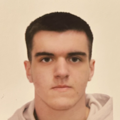 Угур Идрисов