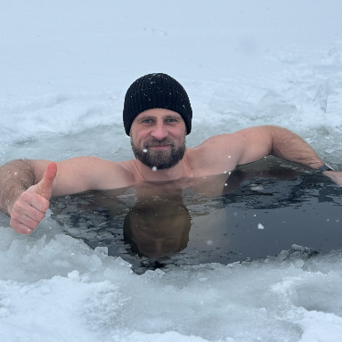 Анатолий Семенов