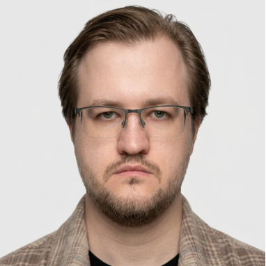 Павел Ненашев