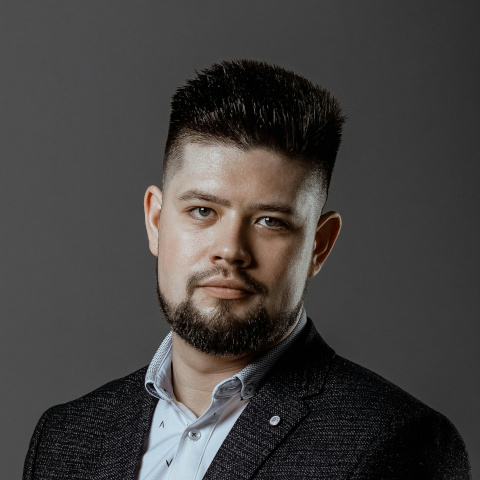 Anton Zvonarev