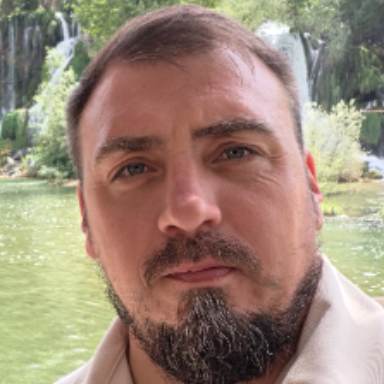 Андрей Хорошилов