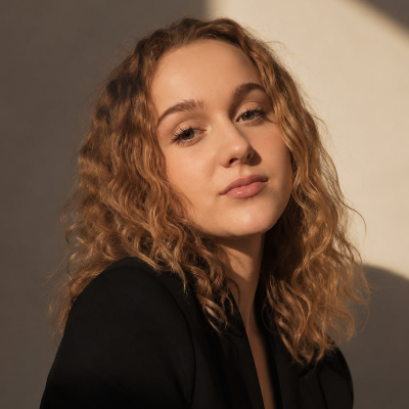Ангелина Шарова