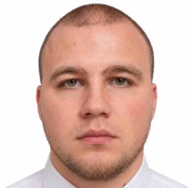 Роман Шелковый