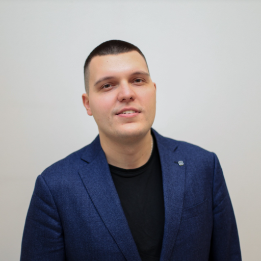 Роман Хромченко