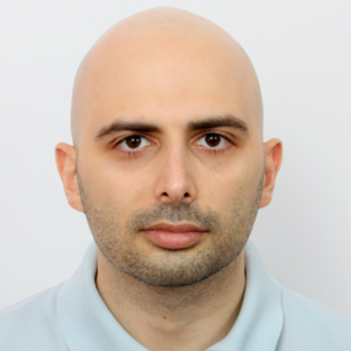 Юрий Саркисов