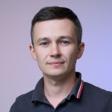 Алексей Тихонов