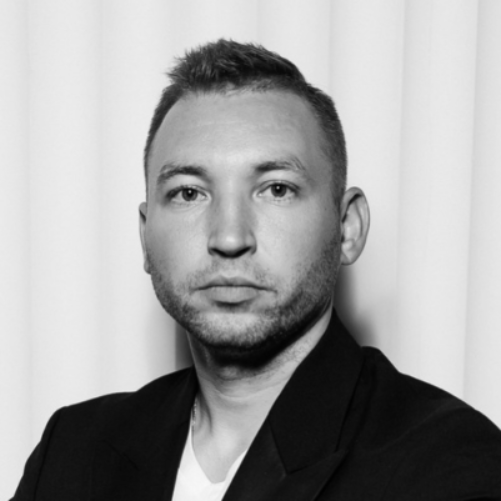 Роман Яковлев