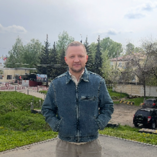 Олег Поляков