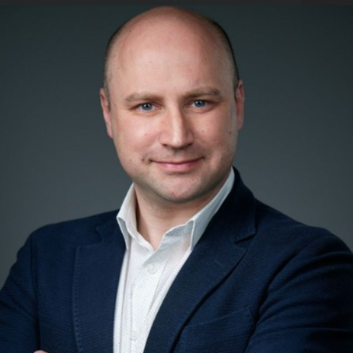 Дмитрий Неустроев