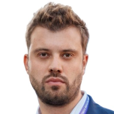 Максим Власов