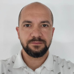 Павел Погребняков