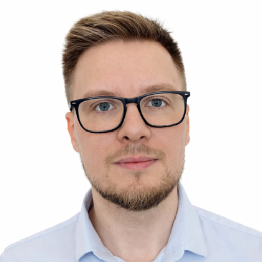 Алексей Иванов