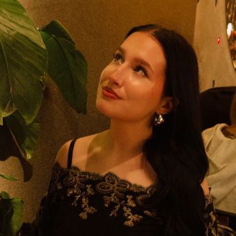 Полина Шипилова