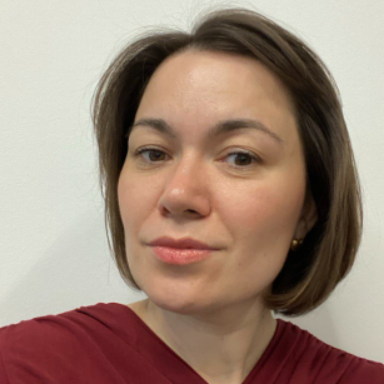 Елена Нуриева