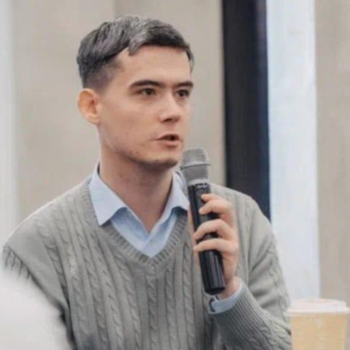 Борис Селецкий