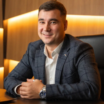 Алексей Петров