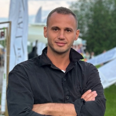 Евгений Рябов