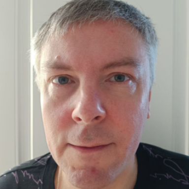 Андрей Попов