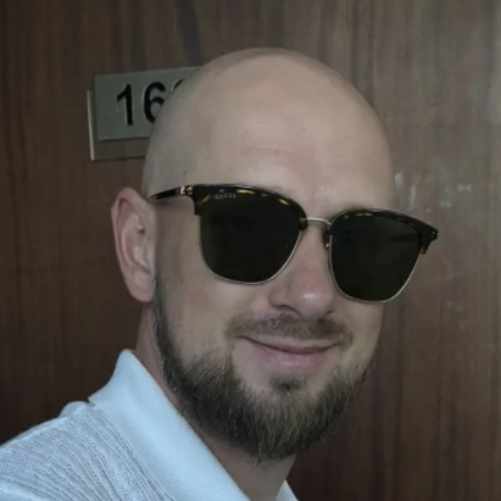 Алексей Бобров