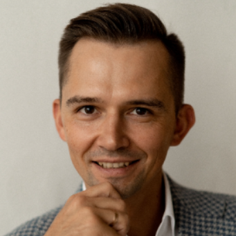 Антон Мельников