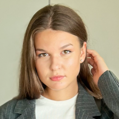 Алиса Фаст