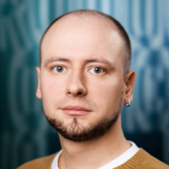 Виктор Артамонов