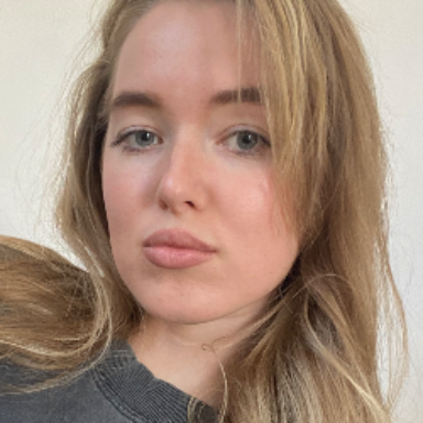 Анна Сафронова
