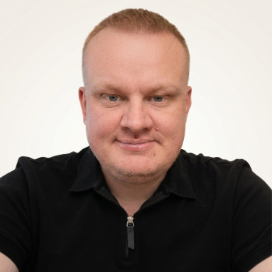 Константин Глухов