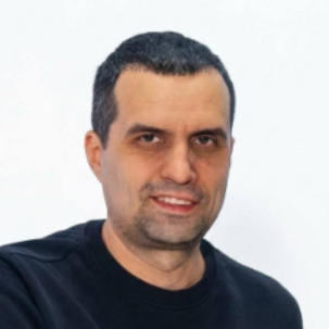 Сергей Белов