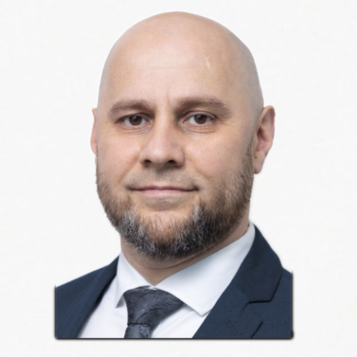 Илья Хованец