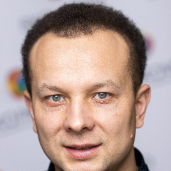 ЕВГЕНИЙ ИВАНОВ