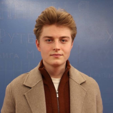 Егор Лукашов